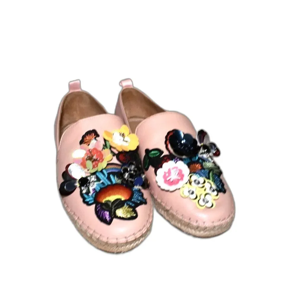 Bill Blass Sutton Pink Floral Embroidered Espadrilles Flats Size 7.5